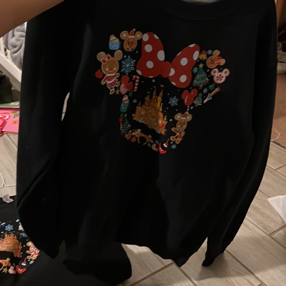 ❌SOLD❌Family Disney sweatshirts - Picture 4 of 4